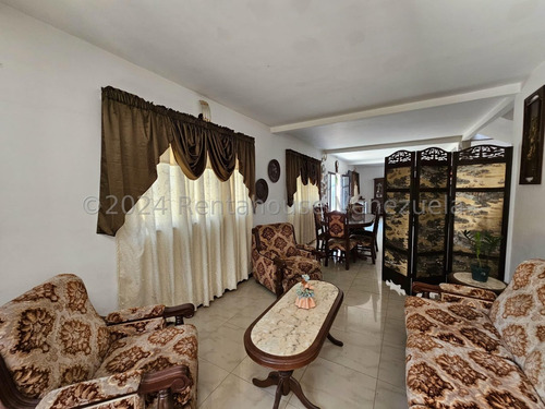 Hemrosa Casa En Venta Con Excelente Distribucion Urb Privada Villa Ingenio Ii La Morita 4 Habitaciones Patio Estacionamiento Estef 24-20481