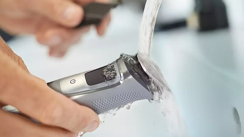 Afeitadora y cortadora de pelo Philips Norelco Multigroom 7000 MG7790 plata