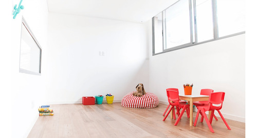 Dueño Directo Venta Apartamento Edificio Chronos Punta Del Este. Tel: 092.778.083. Unidad Esquinera Al Frente Con Vista Al Mar