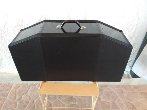 Imagen 5 de 8 de Se Vende Cajon Para Bajo De 12 Pulgadas Y Cornetas 6x9, 40v
