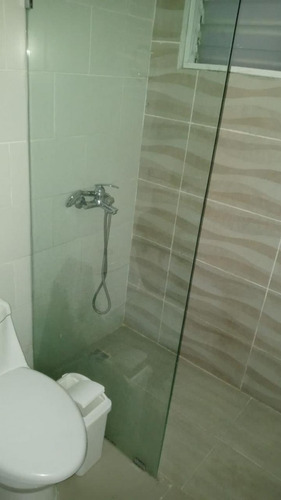 Imagen 5 de 9 de Apartamento Amplio Segundo (2do) Nivel