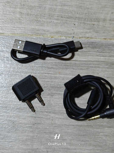 Sony Wh-1000xm5 | Completos | Adaptador Para Avion Incluido Negro (Usado)