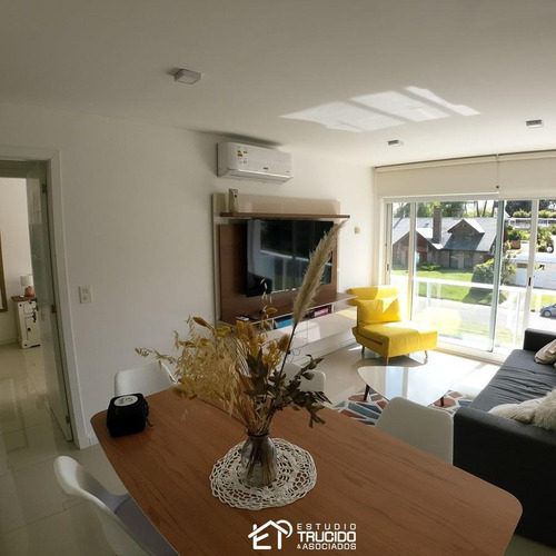 Imagen 4 de 14 de Alquiler Temporal ! Parada 18 Playa Mansa, 1 Dormitorio, Balcón, Excelentes Amenities.
