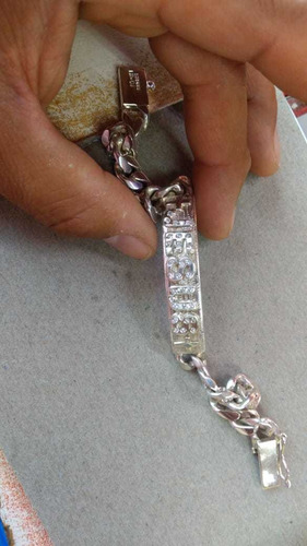 Imagen 3 de 5 de Esclava De Plata Fina Ley 925 Cubana 1cm Letras C/ Zirconias