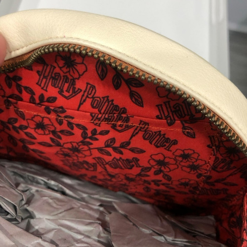 Imagen 6 de 6 de Bolsa Loungefly Hedwig Harry Potter Crossbody