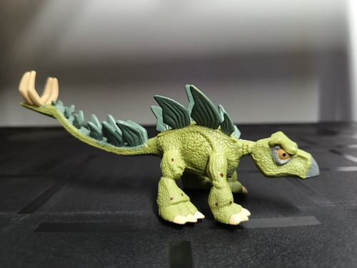 Jurassic World Bendy Biters Stegosaurio Mattel Bendable