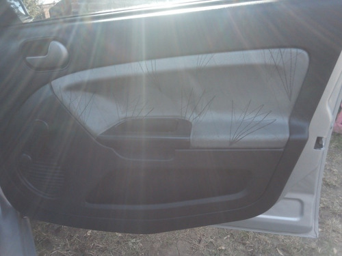 Ford Fiesta 1.6 Ambiente Mp3 2007