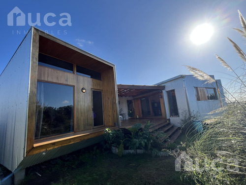 Venta | Casa Nueva De Increible Diseño En Magico Entorno Natural Sobre Laguna