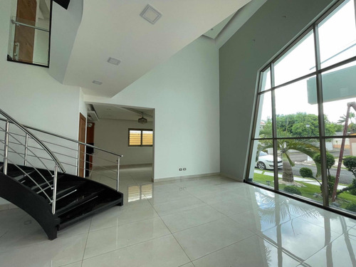 Casa En Venta En La Vega