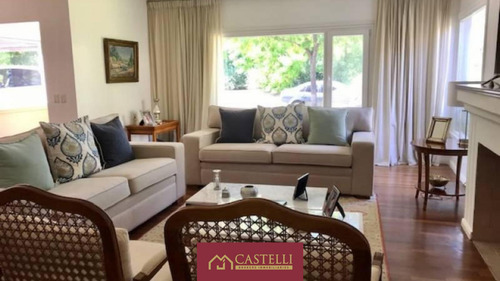 Casa De 5 Dormitorios En Venta Ayres De Pilar