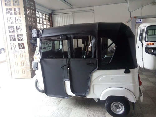 Imagen 6 de 10 de Motocarro Torito Bajaj 2023 + Puertas Y Cortinas