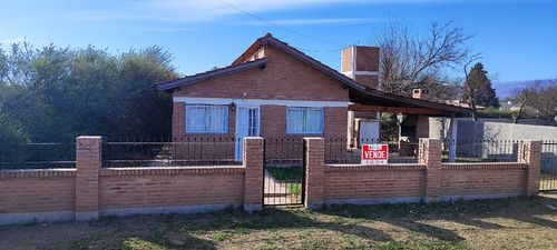 Casa De Dos Dormitorios En Mina Clavero