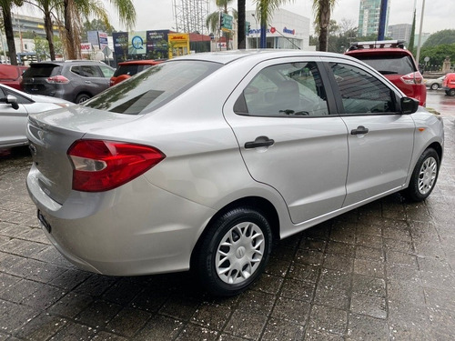 Imagen 8 de 14 de Ford Figo 2017 1.5 Impulse Aa Sedan At