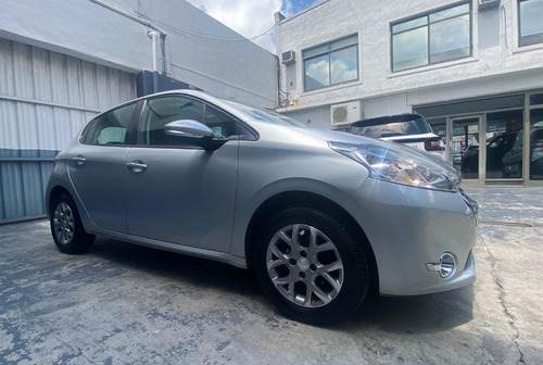Peugeot 208 1.6 Allure Touchscreen