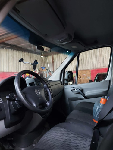 Imagem 5 de 15 de Caminhão Baú Mercedez Bens 311 Cdi Street 2016.