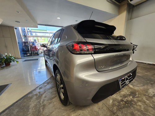Peugeot 208 1.6 Feline Tiptronic