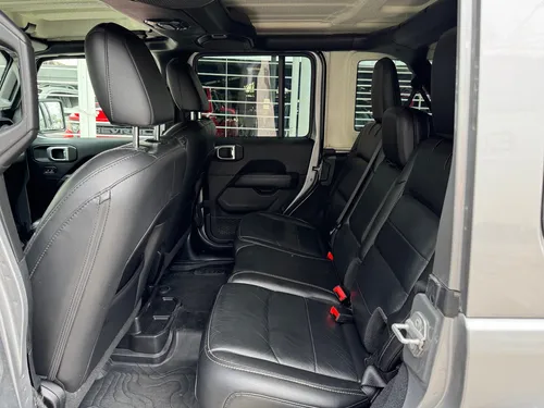 Jeep Wrangler 3.7 Unlimited Sahara 3.6 4x4 At