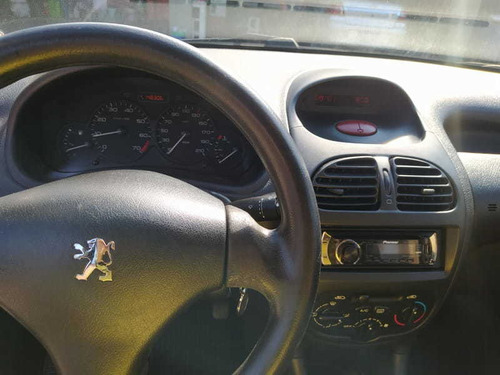 Peugeot 206 Sw Presence 1.4 8v(flex) 4p