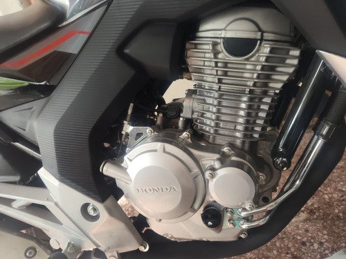 Imagen 15 de 16 de Honda Cb 250 Pgm-fi