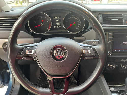 Imagen 7 de 11 de Volkswagen Jetta Sportline Tip 2018