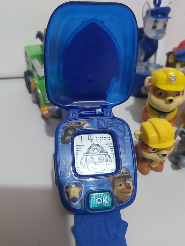 Paw Patrol Reloj Con Juegos, Figuras Y Vehiculos Lote De 15 (Usado)
