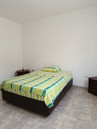 Barbara Rueda Alquila Apartamento En La Trigaleña Valencia