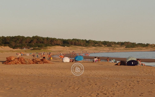 Cabaña Martesi B En Punta Colorada