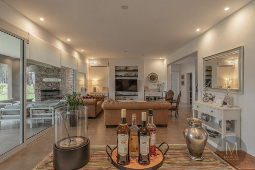 Imagen 13 de 30 de Casa En Venta - 6 Ambientes - Barrio Privado - La Herradura Pinamar