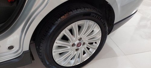 Fiat Grand Siena 2014 1.6 16v Essence Flex 4p