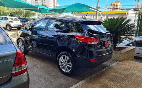 Imagem 8 de 15 de Hyundai Ix35 Gls At 2.0 Flex Preta 2015