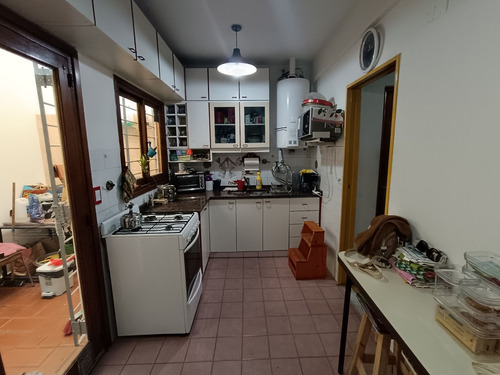 Casa 3 Ambientes Venta Flores Con Cochera