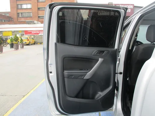 Ford Ranger 4x2 2500cc Mt Aa
