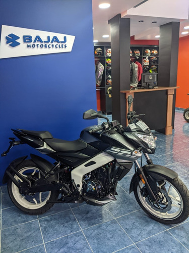 Imagen 4 de 16 de Bajaj Rouser Ns 200 0km
