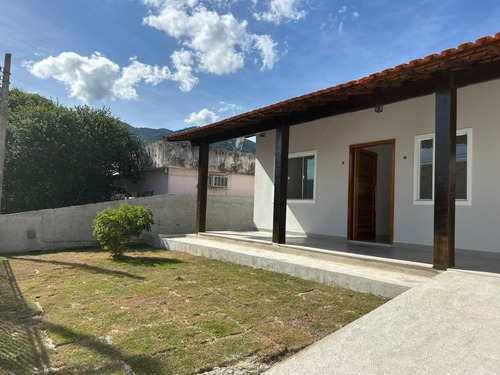 Linda Casa Nova À Venda Rio Bonito/rj Centro