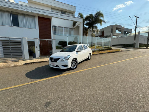 Nissan Versa 1.6 16v Sv 4p