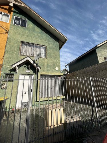 Arriendo Casa De 3d2b En Maipu Sector Av El Rosal Con Calle