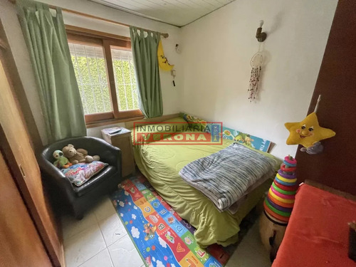 Oportunidad ! Vende Casa De 3 Dormitorios En Muy Buen Estado, Playa Mansa - Punta Del Este
