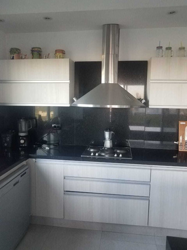 Imagen 7 de 15 de Casa En Venta B°la Rufina Casa Con Vistas Y Ubicacion Privilegiada. 4 Dorm.