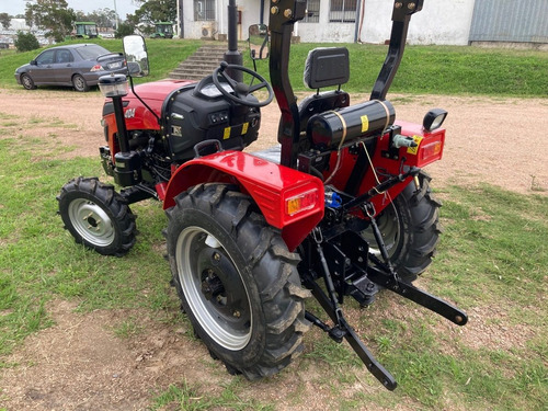 Imagen 8 de 15 de Tractor Agrícola Nuevo Sd Tractors
