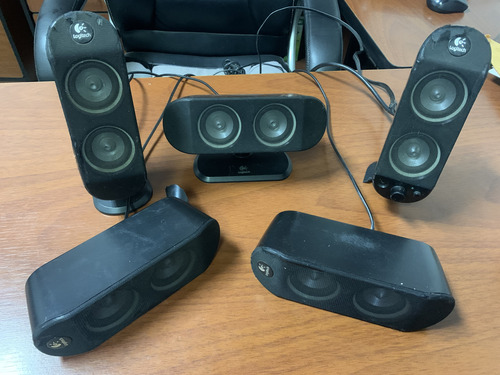 Conetas Logitech X-530 (Usado)
