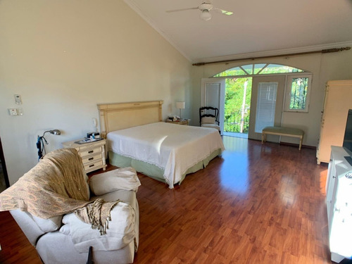 Casa En Venta En Arroyo Hondo Iii