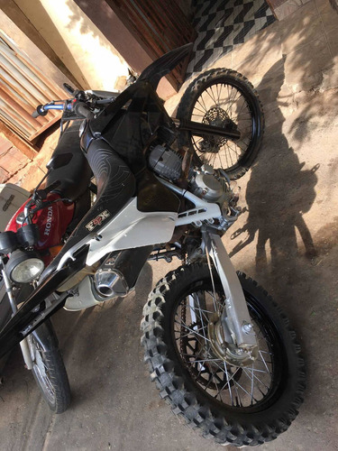 Imagem 5 de 5 de Honda Tornado