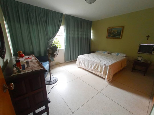 Imagen 12 de 20 de Se Vende Casa 677m2 Prados Del Este