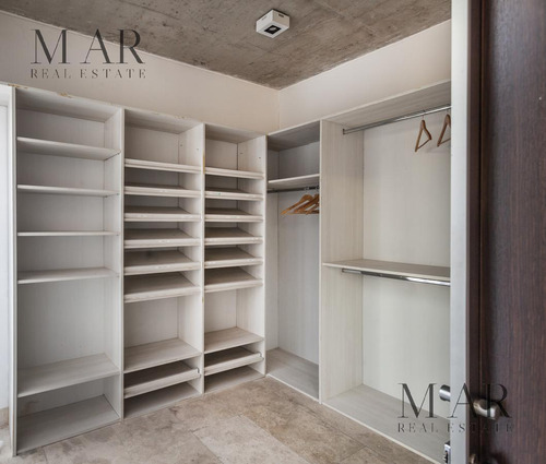 Casa En Venta Y Alquiler En Barrio El Golf, Nordelta. Salida A La Laguna
