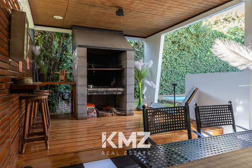Vende Casa 5d/4b/e De155/360 M2, San Carlos Apoq, Las Condes