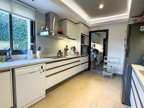 Venta Casa San Nicolas 4 Dormitorios En Suite