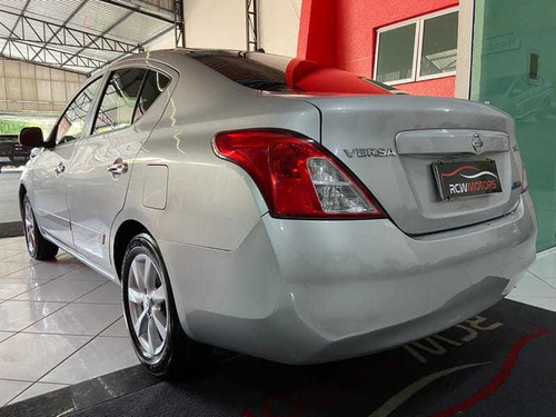 Nissan Versa 1.6 16v Flex Sl 4p Manual