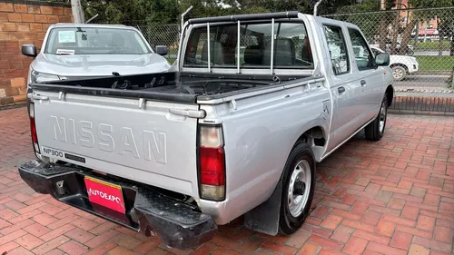 Nissan D22 Np 300 Dc 4x2 2015