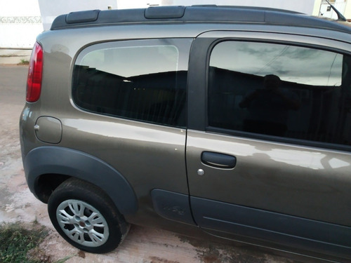 Imagem 10 de 14 de Fiat Uno Evo Way 2012