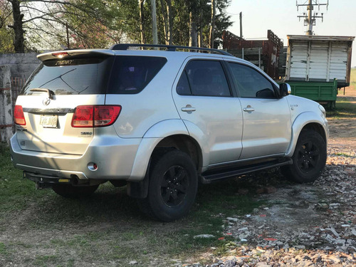 Toyota Sw4 3.0 Srv Cuero At 2006